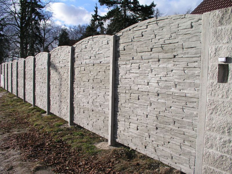 Construim garduri si porti din sipca metalica, panouri stil jaluzele,