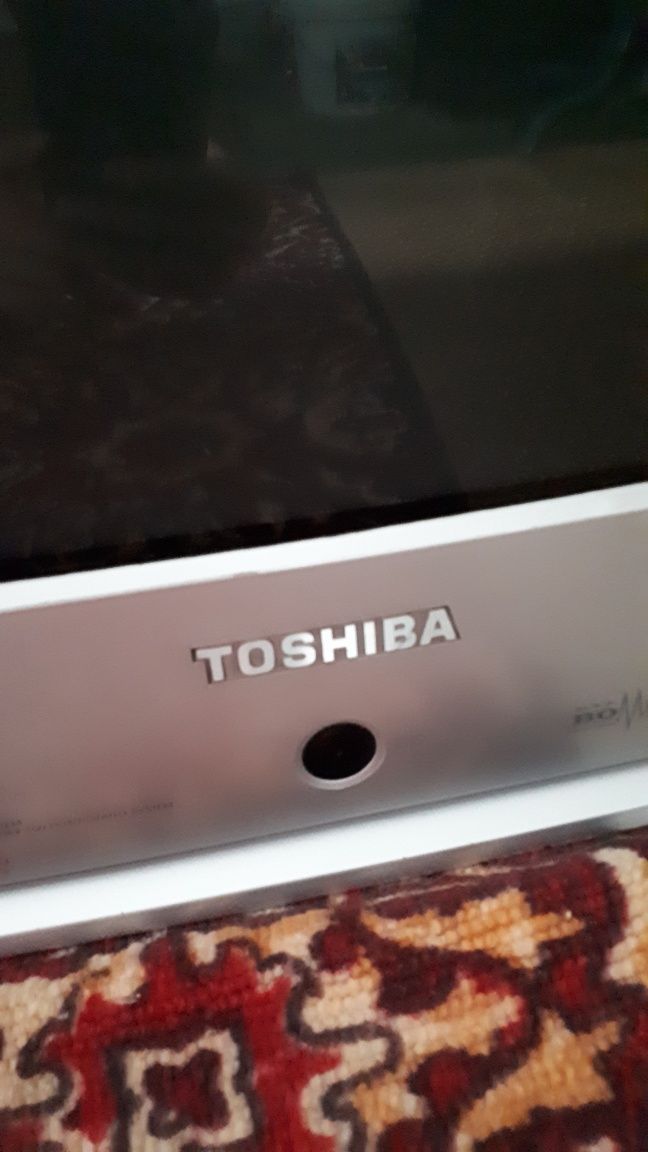 TOSHIBA телевизор