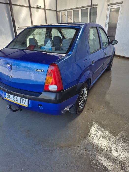 Vand Logan în stare foarte bună