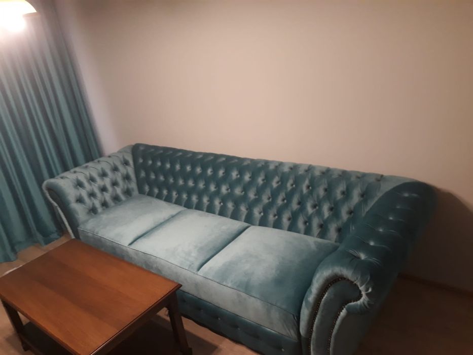 Canapea chesterfield extensibila