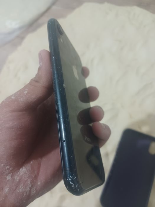 Iphone xr arzonga berib yuborman