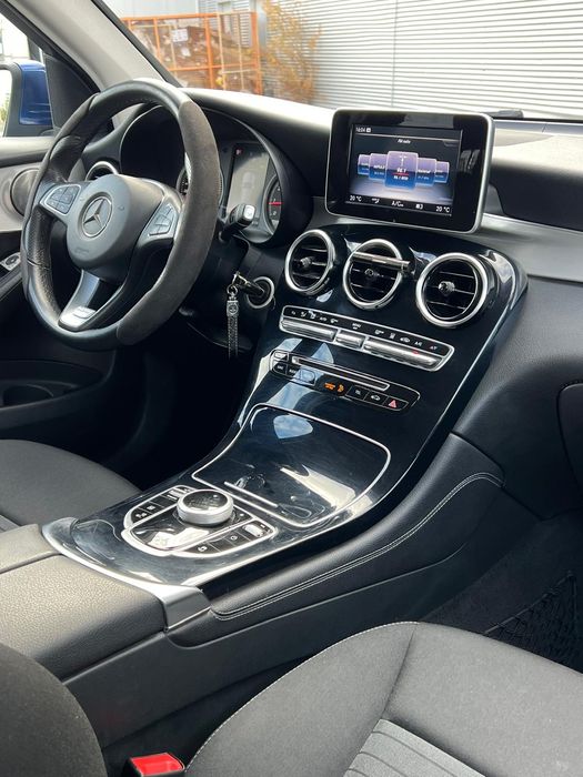 Vand Mercedes Benz GLC 350e 4Matic Plug-In Hibrid2017 Impecabil urgent