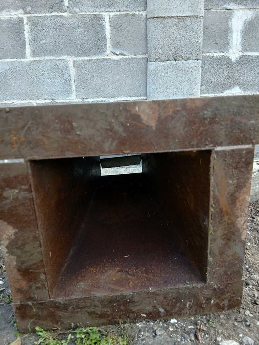 метално тяло за камина