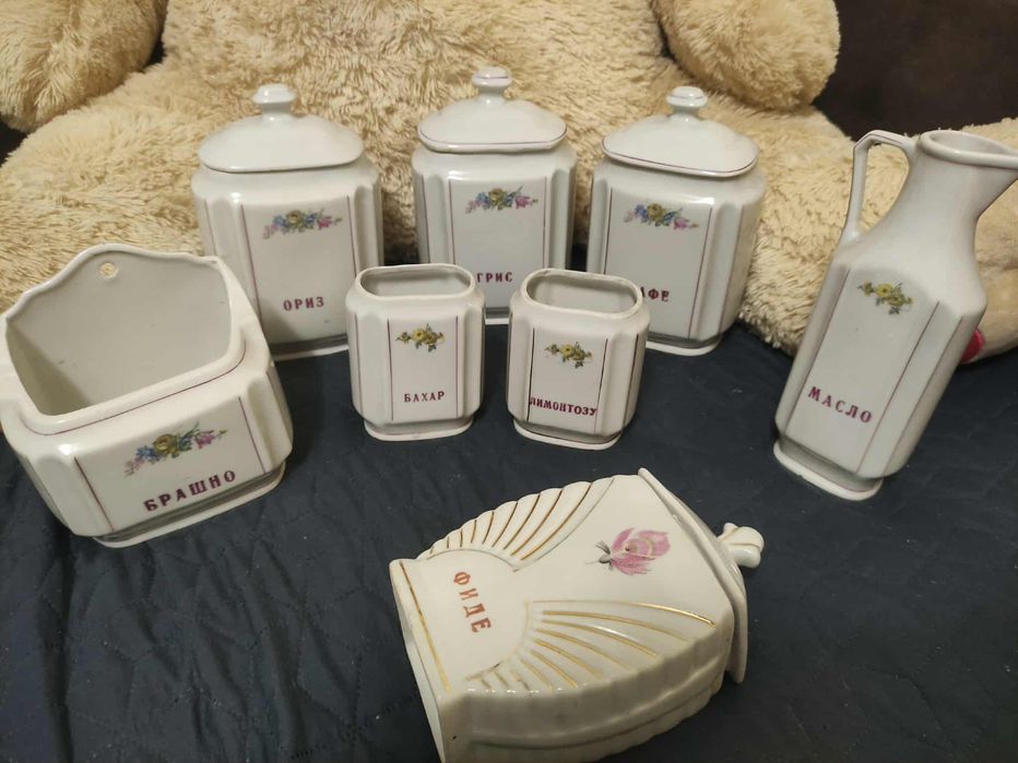 Български стар порцеланов сервиз за подправки