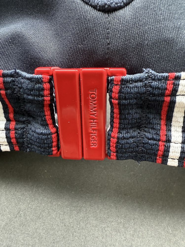 Бюстие, горнище на бански Tommy Hilfiger /75В/