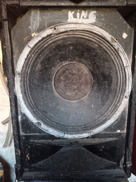 Vând boxe în stare perfecta de funcționare