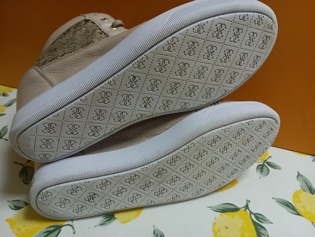 Guess Fiore N 41 - 32 лв
