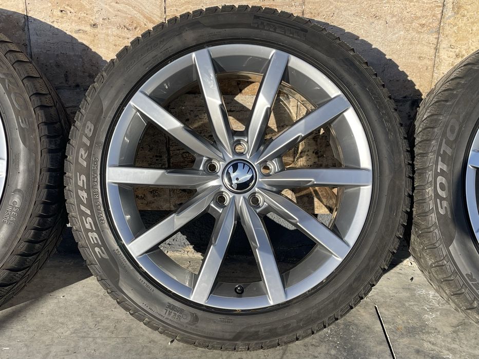 Jante 235 45 R18 Originale 5X112 VW Passat B8 Alltrack Skoda Superb 3