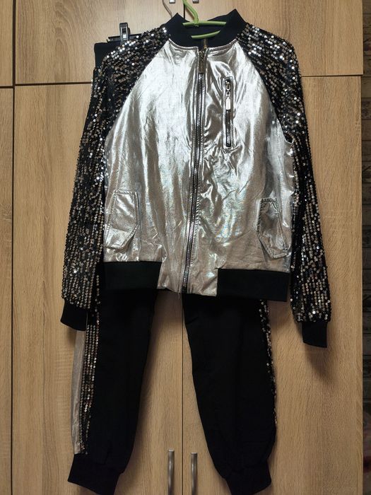 Дамски спортни екипи