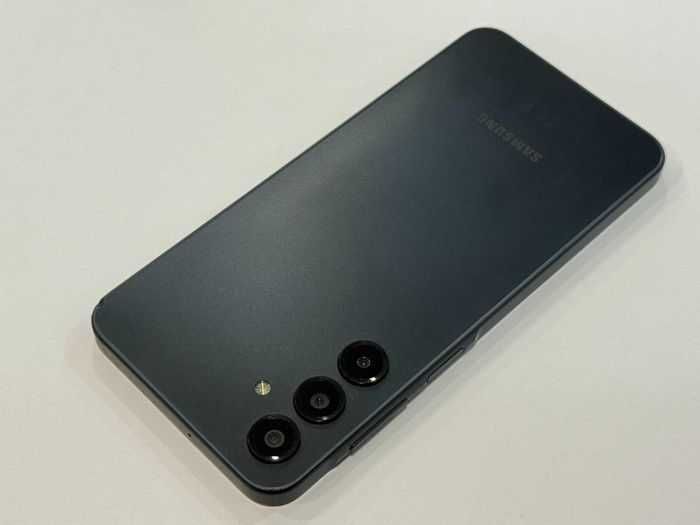 Samsung a16 чисто нов