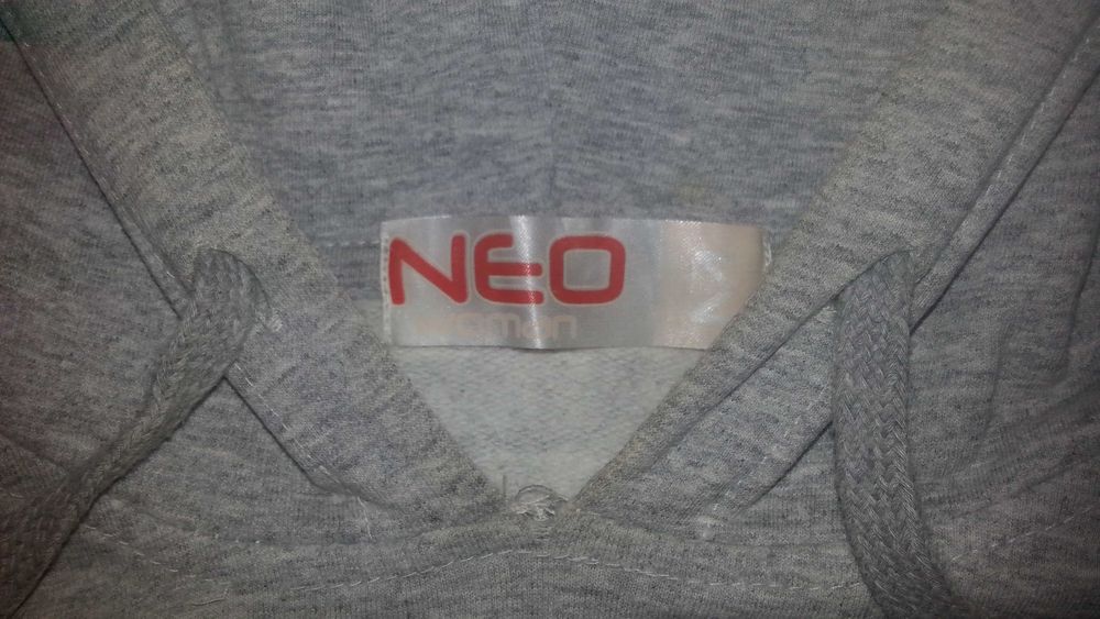 Продаётся спортивная кофта, размер 44