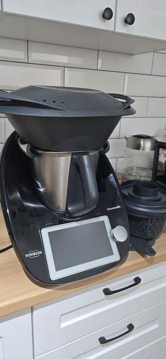 Термомикс ТМ6 в черном цвете