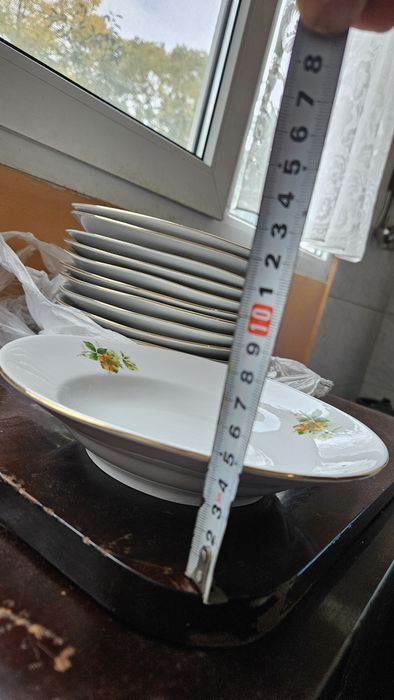 Дълбоки чинии за храна