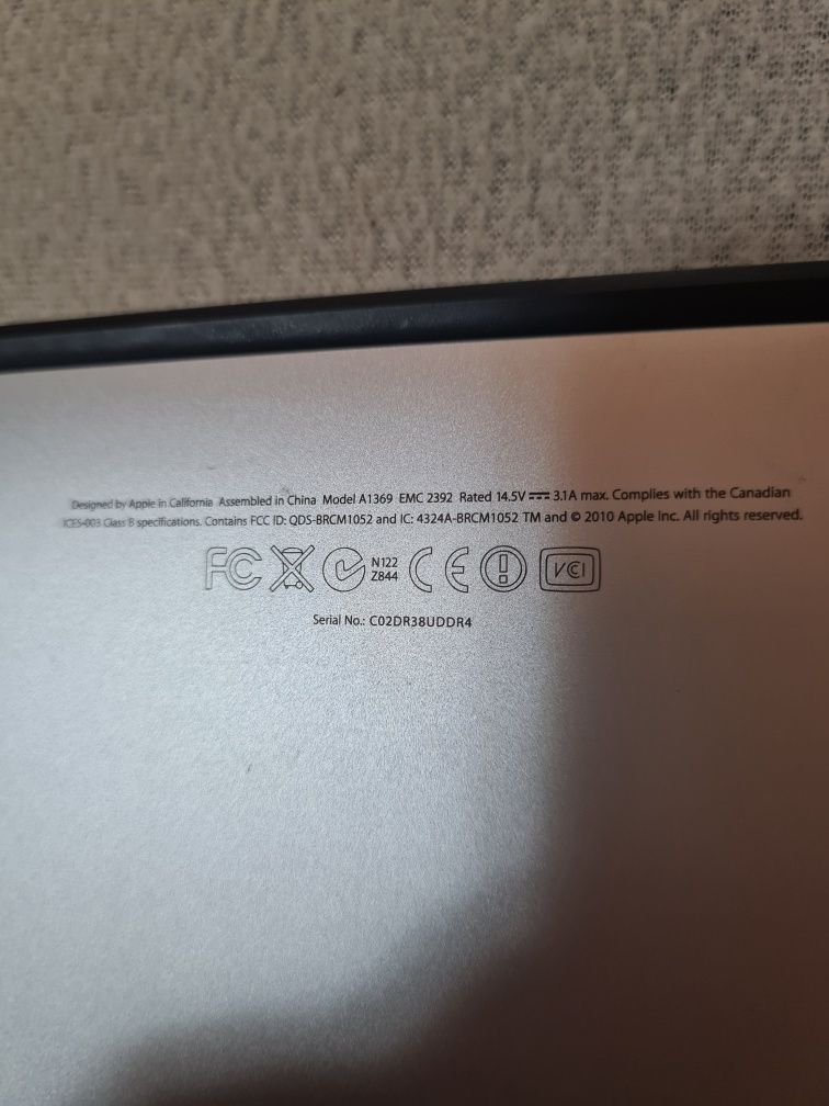 Mackbook APPLE Model A-1369