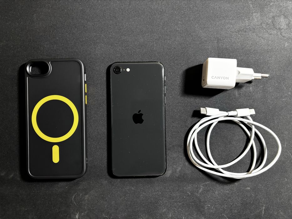 iPhone SE 2020 / Black / 64GB