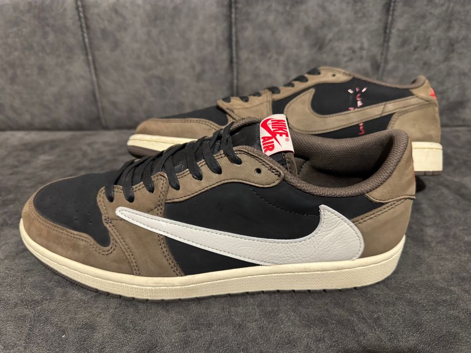 Jordan 1 Retro Low OG SP Travis Scott Mocha.