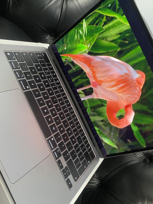 MacBook Air 13-inch / Apple M3 / 8 GB/ 256 GB / Ca nou |