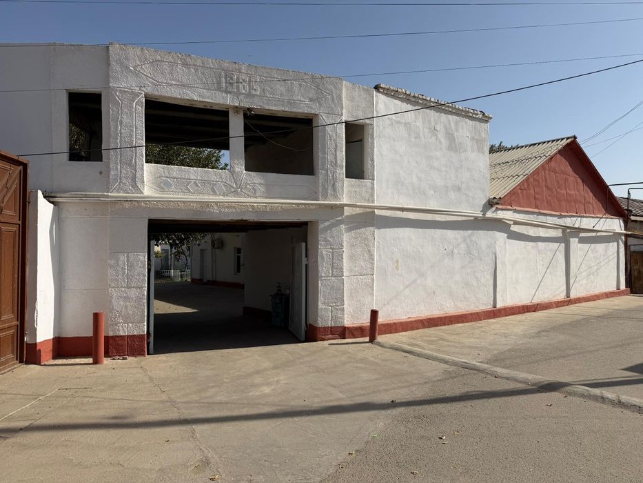 Продается дом с участком