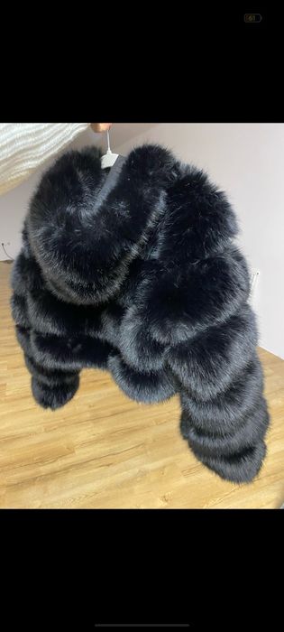 Haina de blana artificiala cu gluga