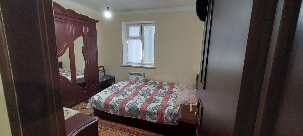 Урганч шахридаги 3 хонали квартира ижарага берилади
