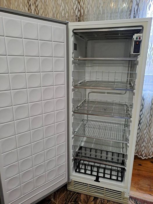 Фризер Electrolux