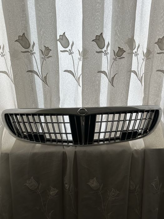 Nissan Maxima облицовка