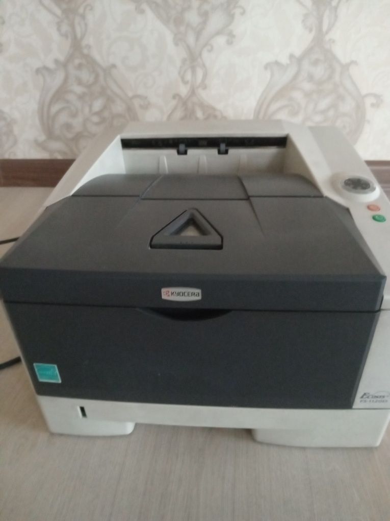 Продам принтер .