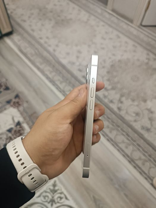 Продаётся Iphone 13 128