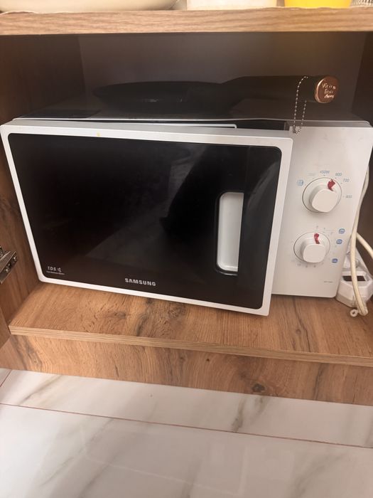 Микровалновка хорошем состояний