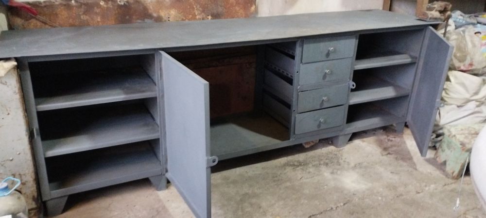 Продам верстак рабочий