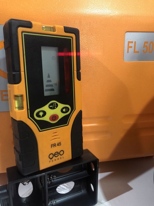 Nivelă laser profesional Geo Fennel FL 505HV-G