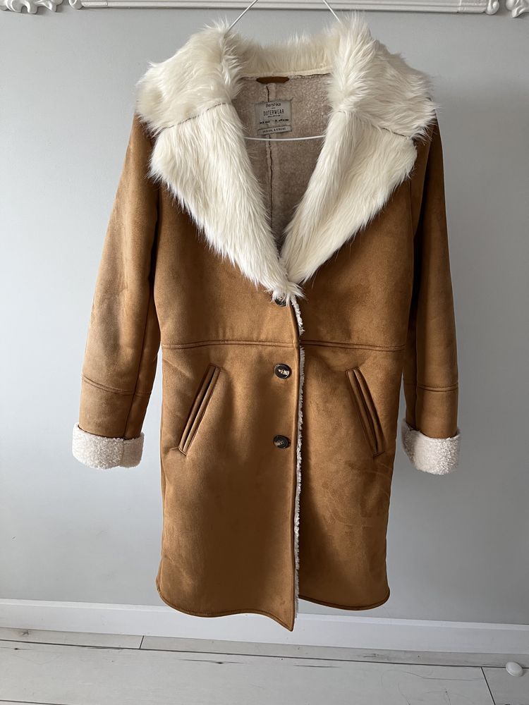 Ново палто Bershka