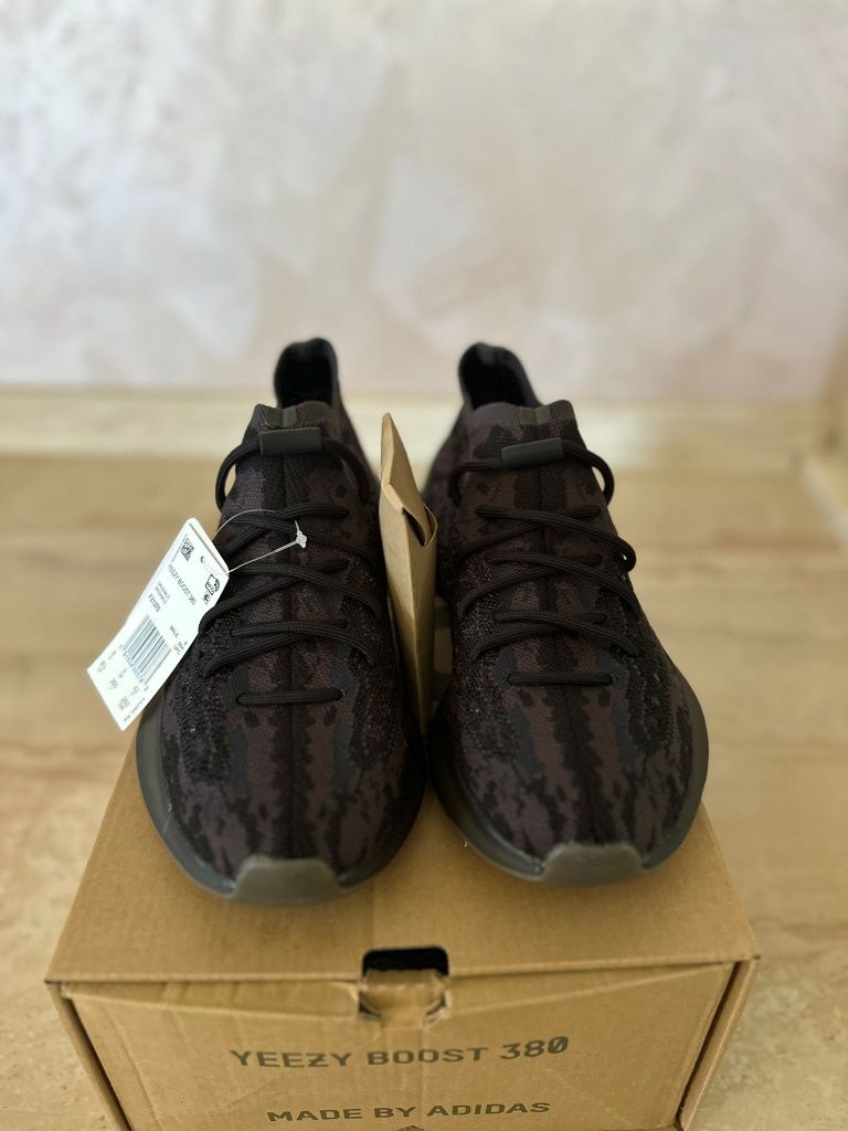 Yezzy Boots 380  New