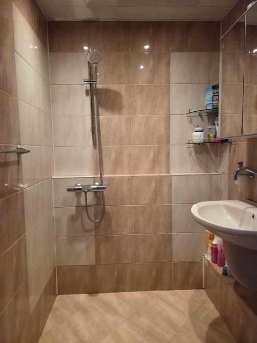 Продава се Двустаен апартамент в Благоевград, Орлова чука - 63 кв.м за 1143 €/кв.м - Снимка #6