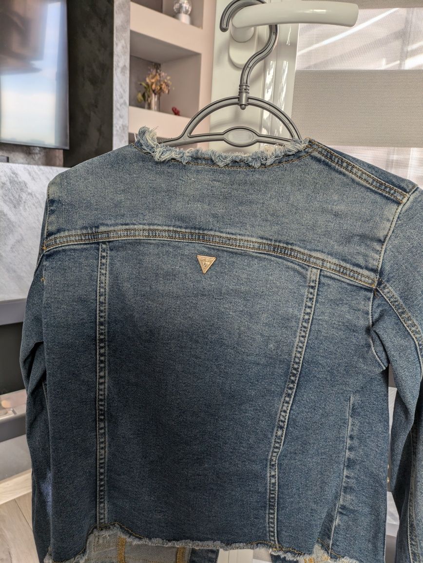 Guess оригинално яке