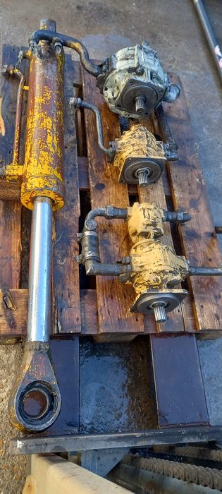 pompa hidraulica / pompe incarcator frontal vola