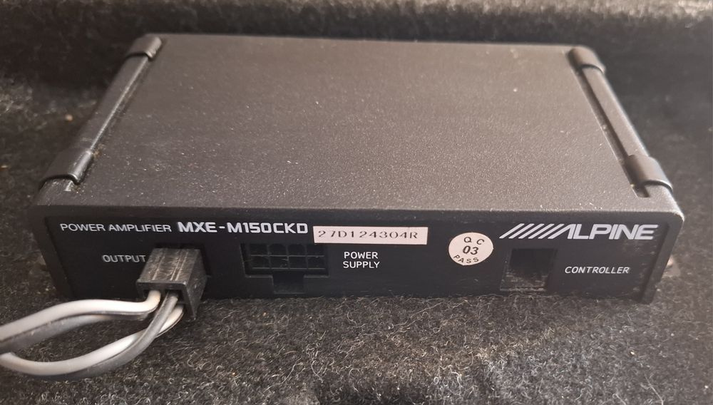 Statie amplificator Alpine 12v provenind de la Sw 815 - stare buna