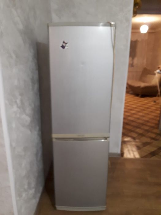 Холодильник  Samsung