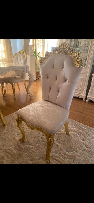 Masa si 6 scaune din lemn masiv de lux alb cu auriu