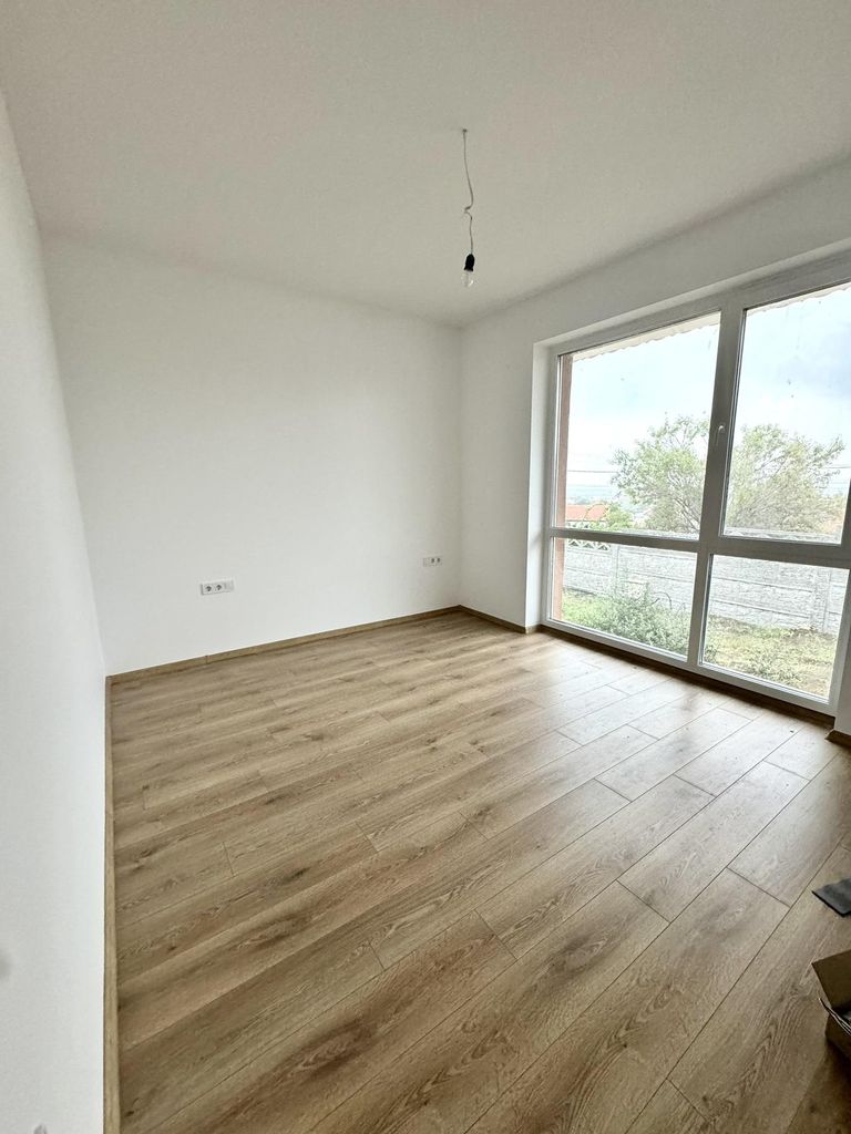 Продава се Къща в Бургас, Център - 100 кв.м за 1400 €/кв.м - Снимка #5