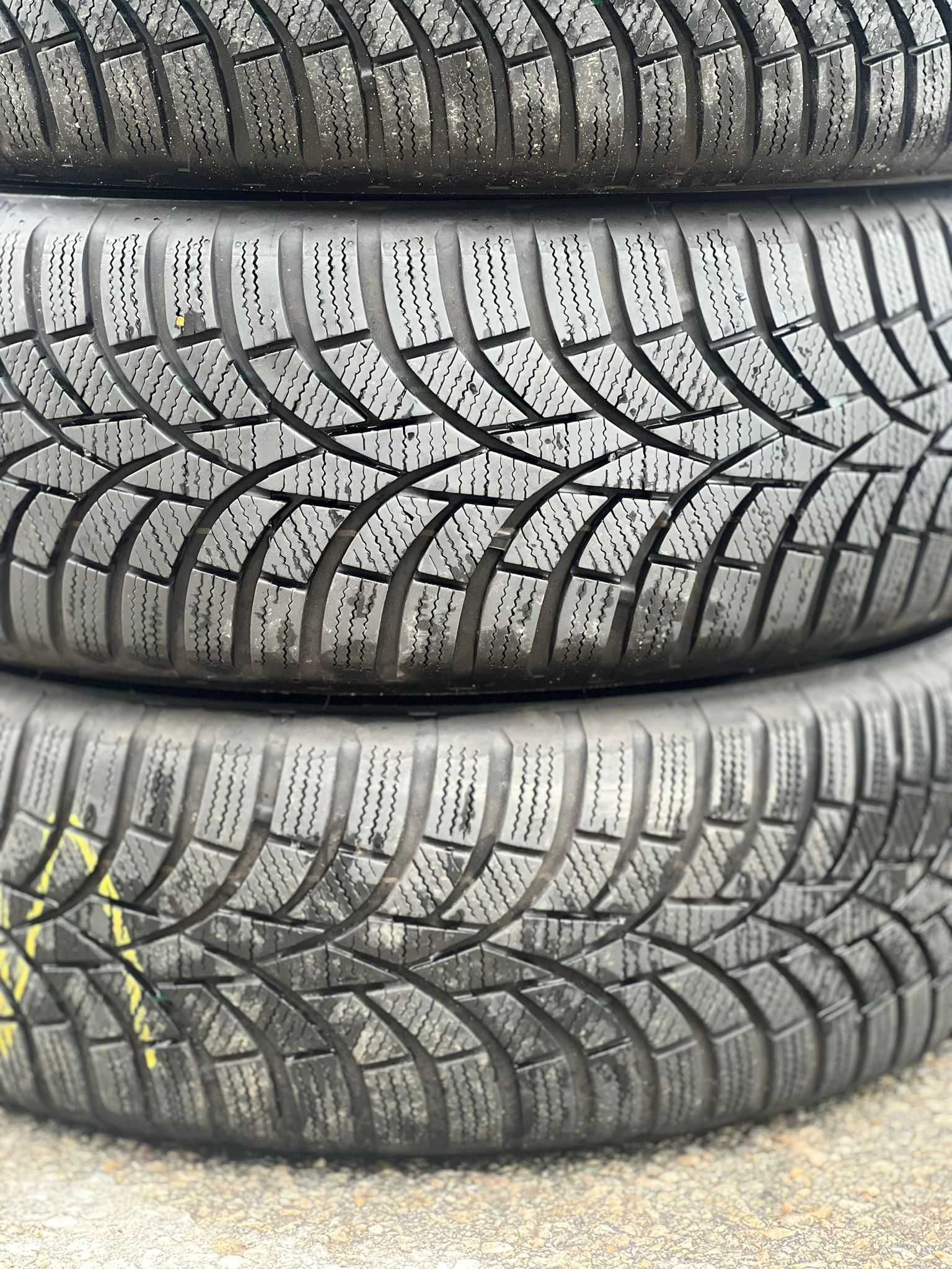 Зимни гуми 205 60 16 Toyo DOT 3523 грайфер 6.5мм