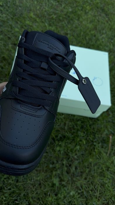 Adidasi Off White Out Of Office