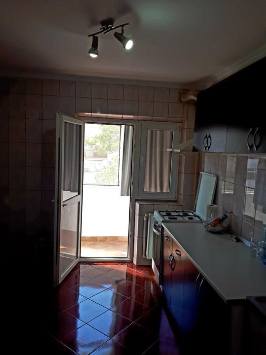 Apartament 2 camere mobilat, utilat, etaj 2