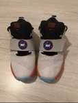 Adidasi nike team hustle