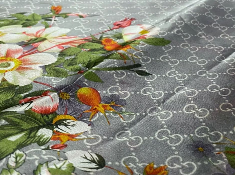 GUCCI дамски копринен шал