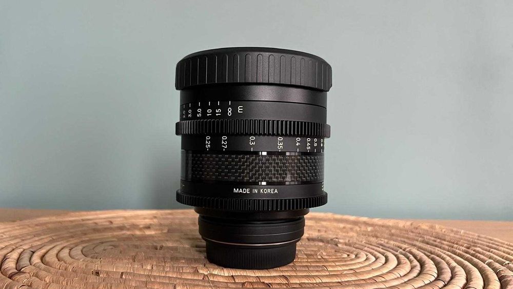 Професионален кино-обектив Xeen CF 24mm T1.5 (Canon EF)