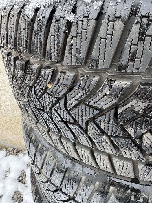 Зимни гуми Dunlop 245 40 19