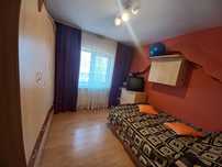 Vând apartament cu 3 camere semidecomandat