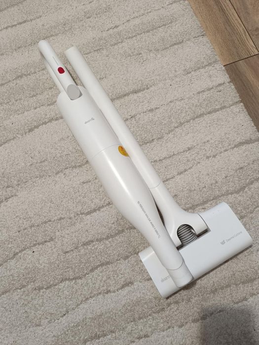 Вертикална прахосмукачка Xiaomi Deerma VC01