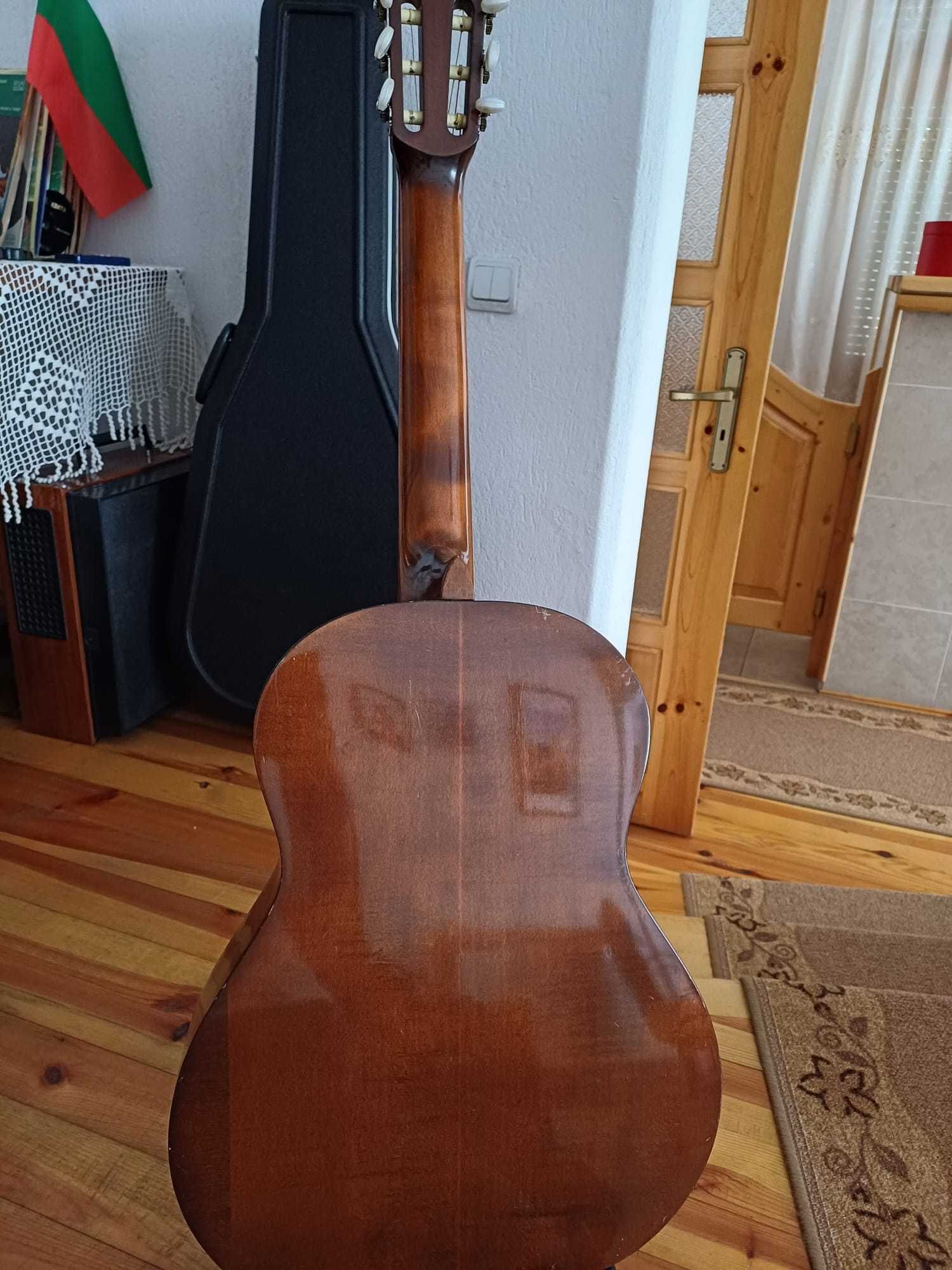 Класическа китара HOKADA